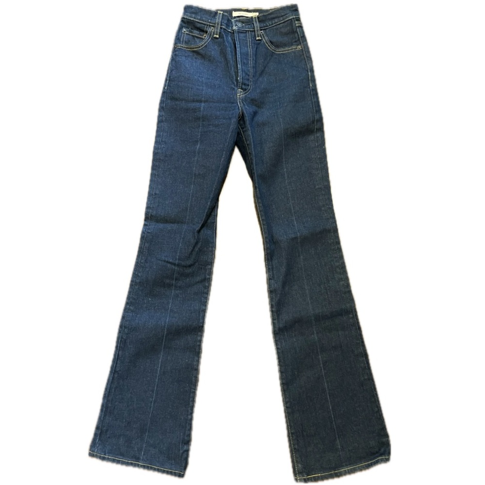 Levi’s • Premium • Denim • Size 23 • Length 33 • Button Fly • Ribcage Boot •